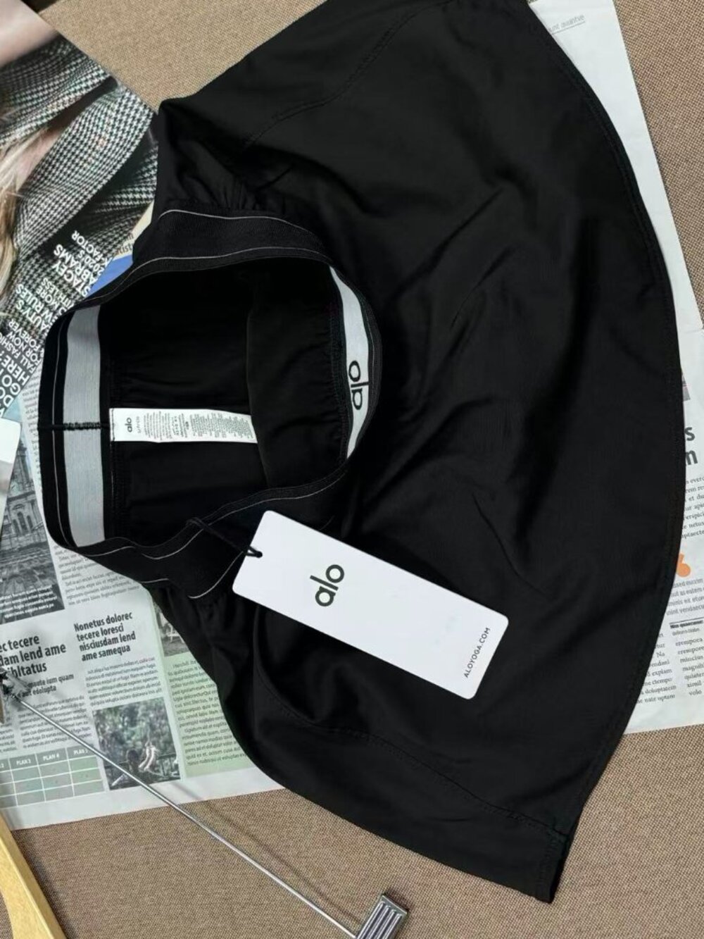 🔥ALO Yoga Match Point Tennis Skirt Black🎾Builtin shortsa versatile staple - Picture 5 of 6